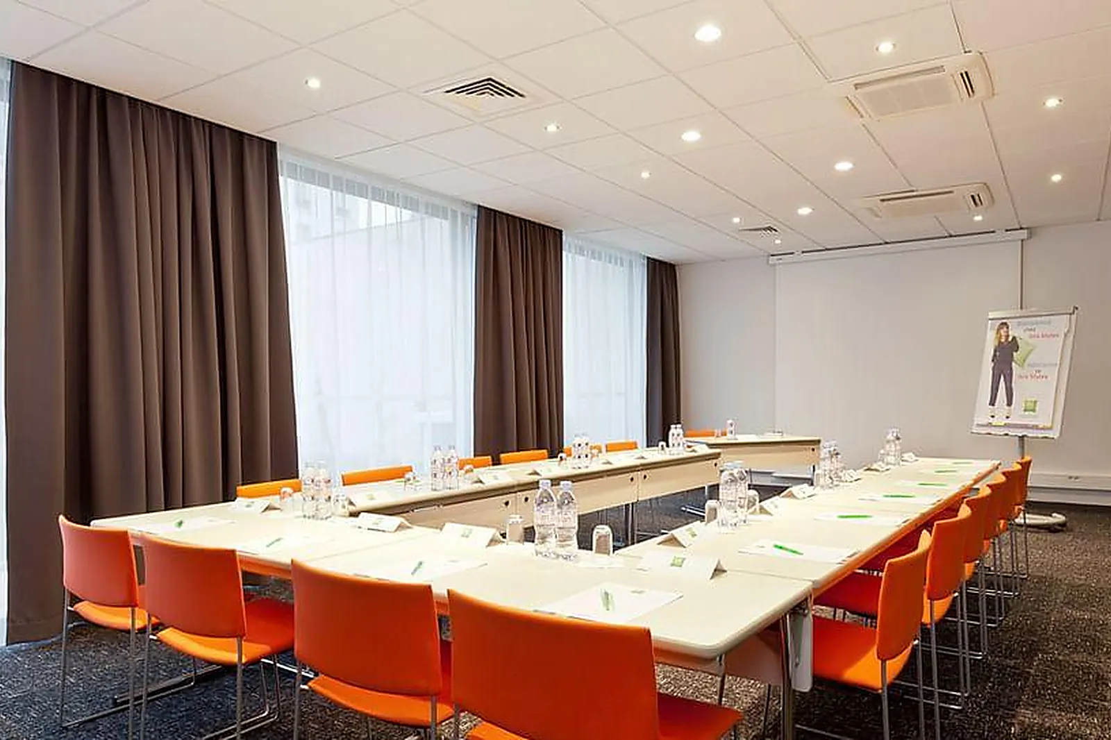 Lieux événementiels, IBIS STYLES PARIS PORTE D'ORLÉANS ***