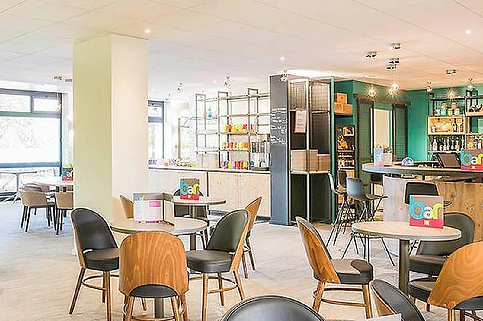 Lieux événementiels, IBIS STYLES TOURS SUD ***