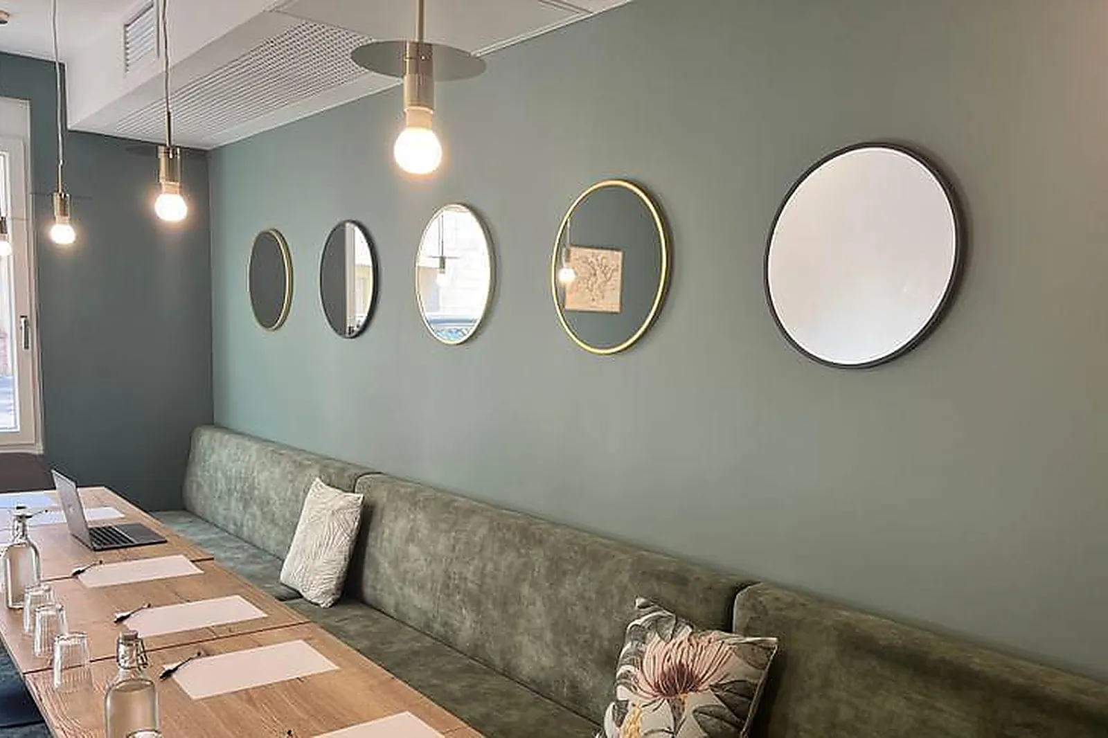 Lieux événementiels, IBIS VALENCIENNES***