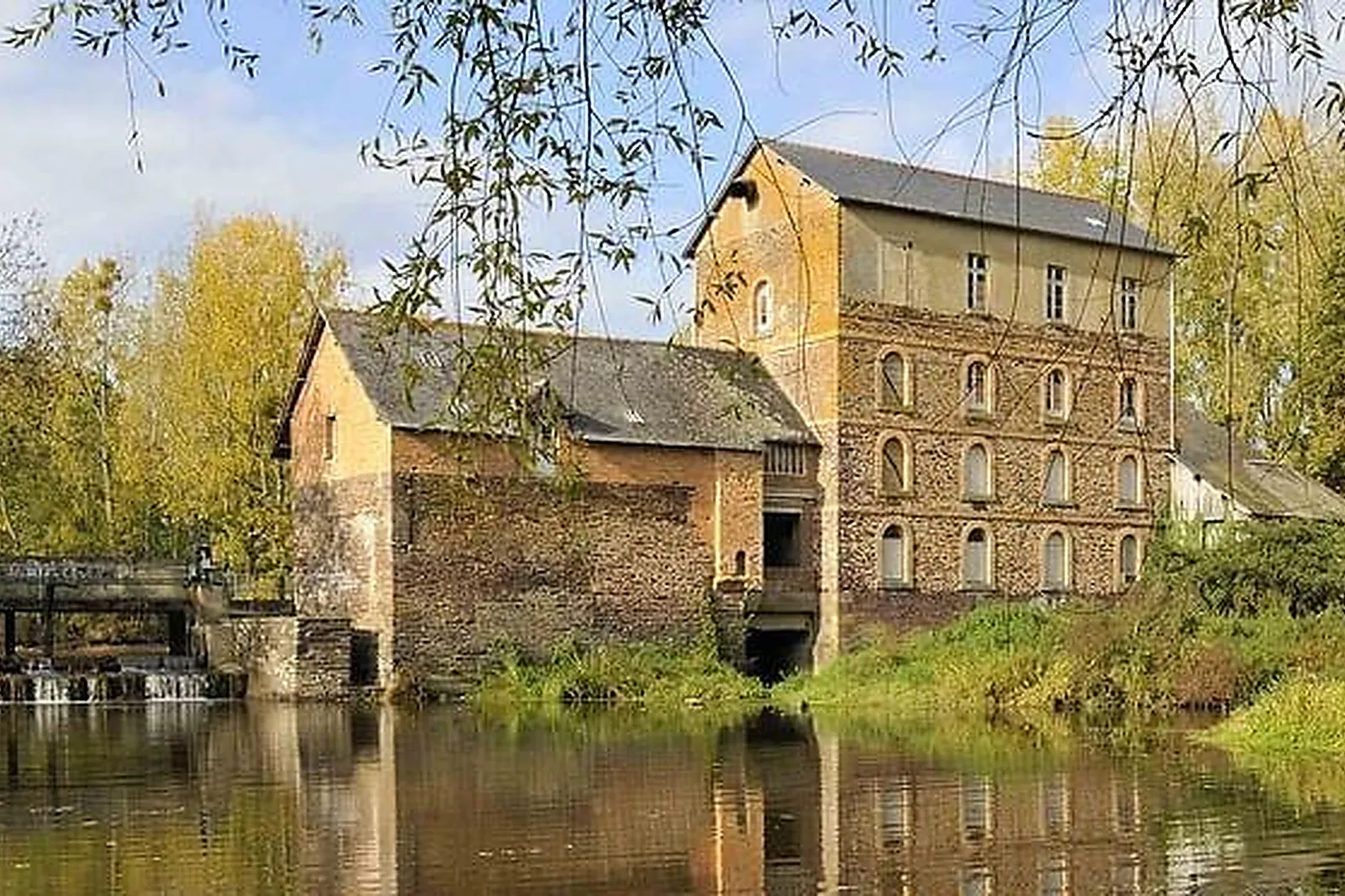 Lieux événementiels, BURO ALL INCLUDING TOUR EUROPA