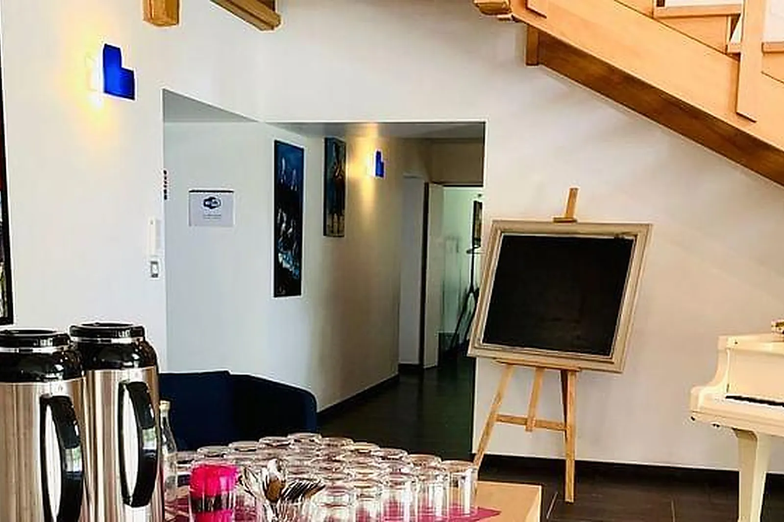 Lieux événementiels, BURO ALL INCLUDING TOUR EUROPA