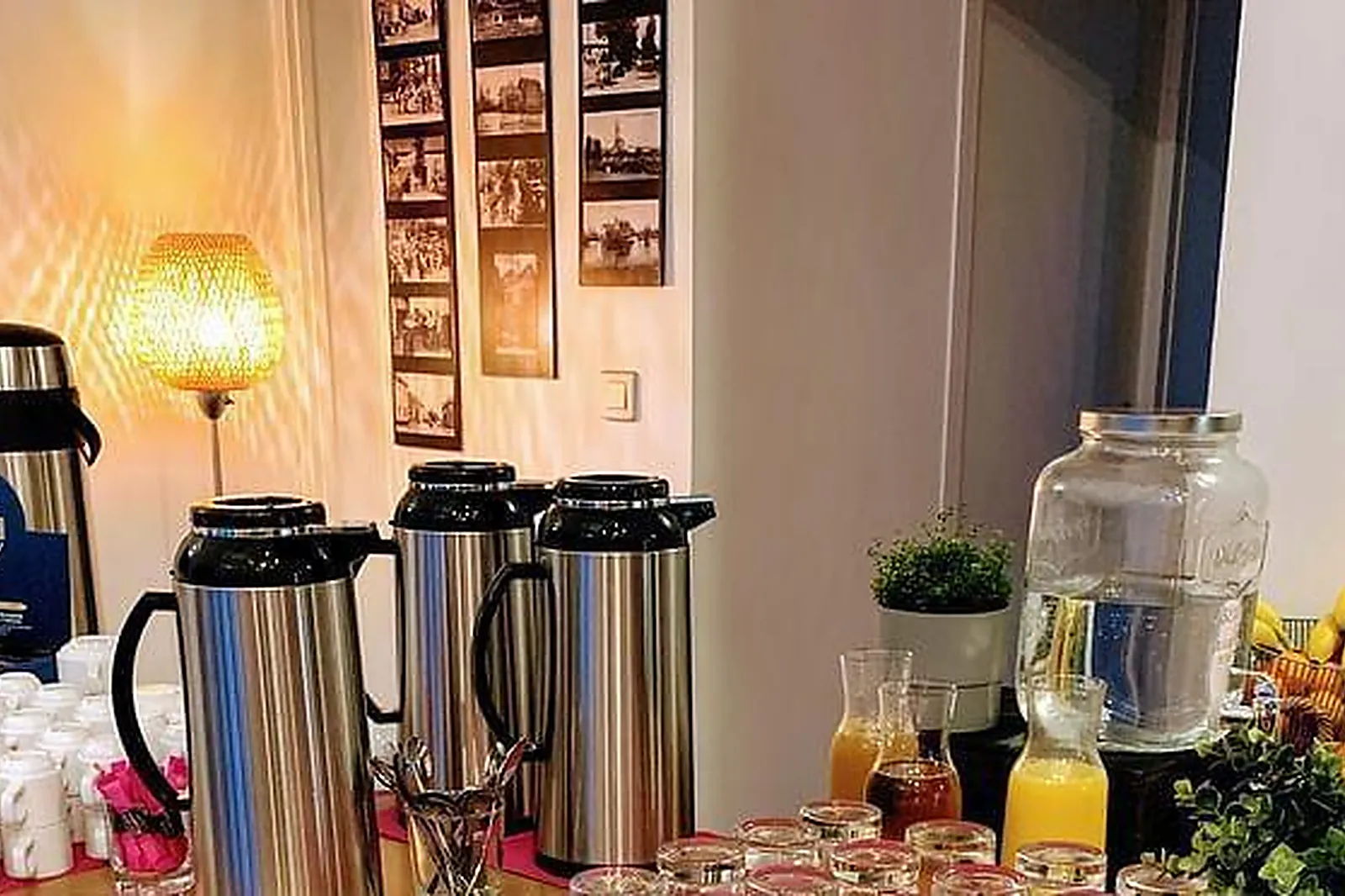 Lieux événementiels, BURO ALL INCLUDING TOUR EUROPA