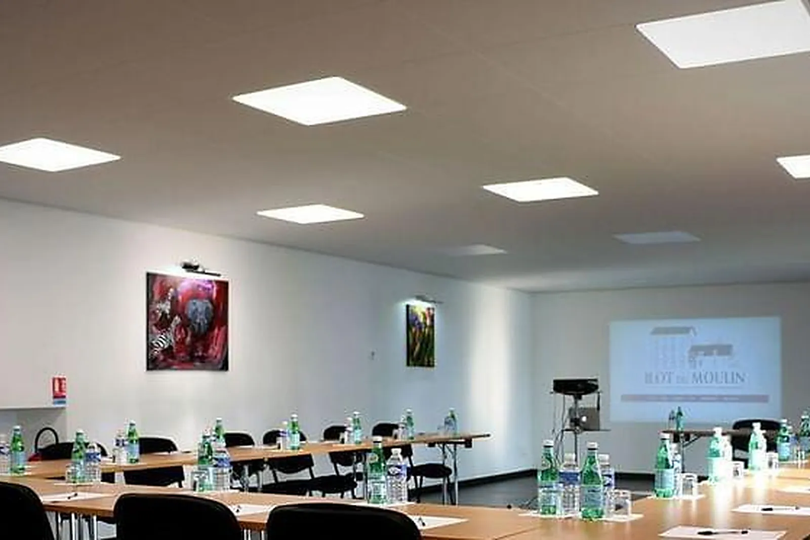 Lieux événementiels, BURO ALL INCLUDING TOUR EUROPA