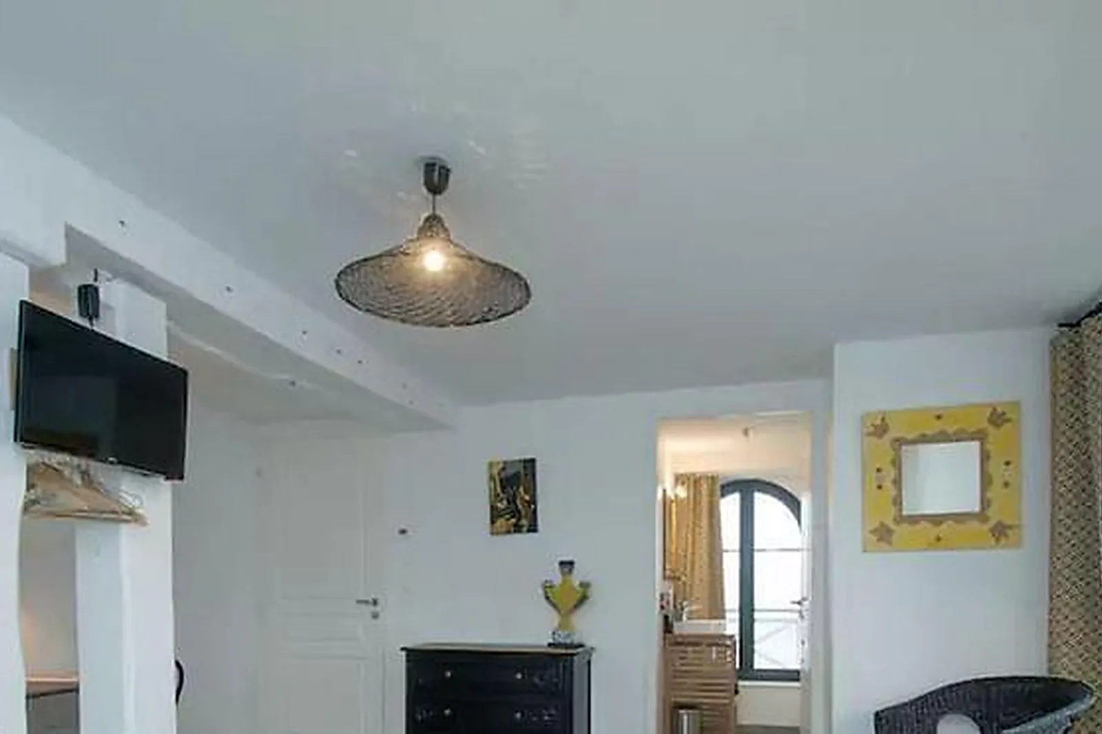 Lieux événementiels, BURO ALL INCLUDING TOUR EUROPA