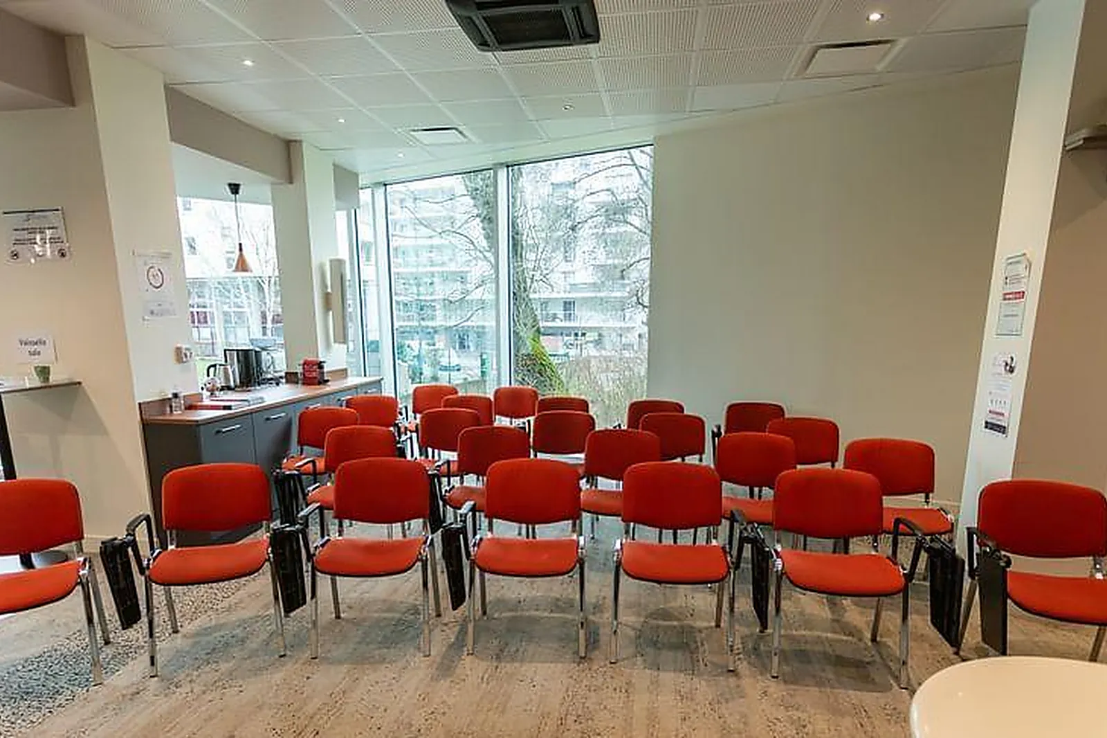 Lieux événementiels, INSTITUT EMERGENCES