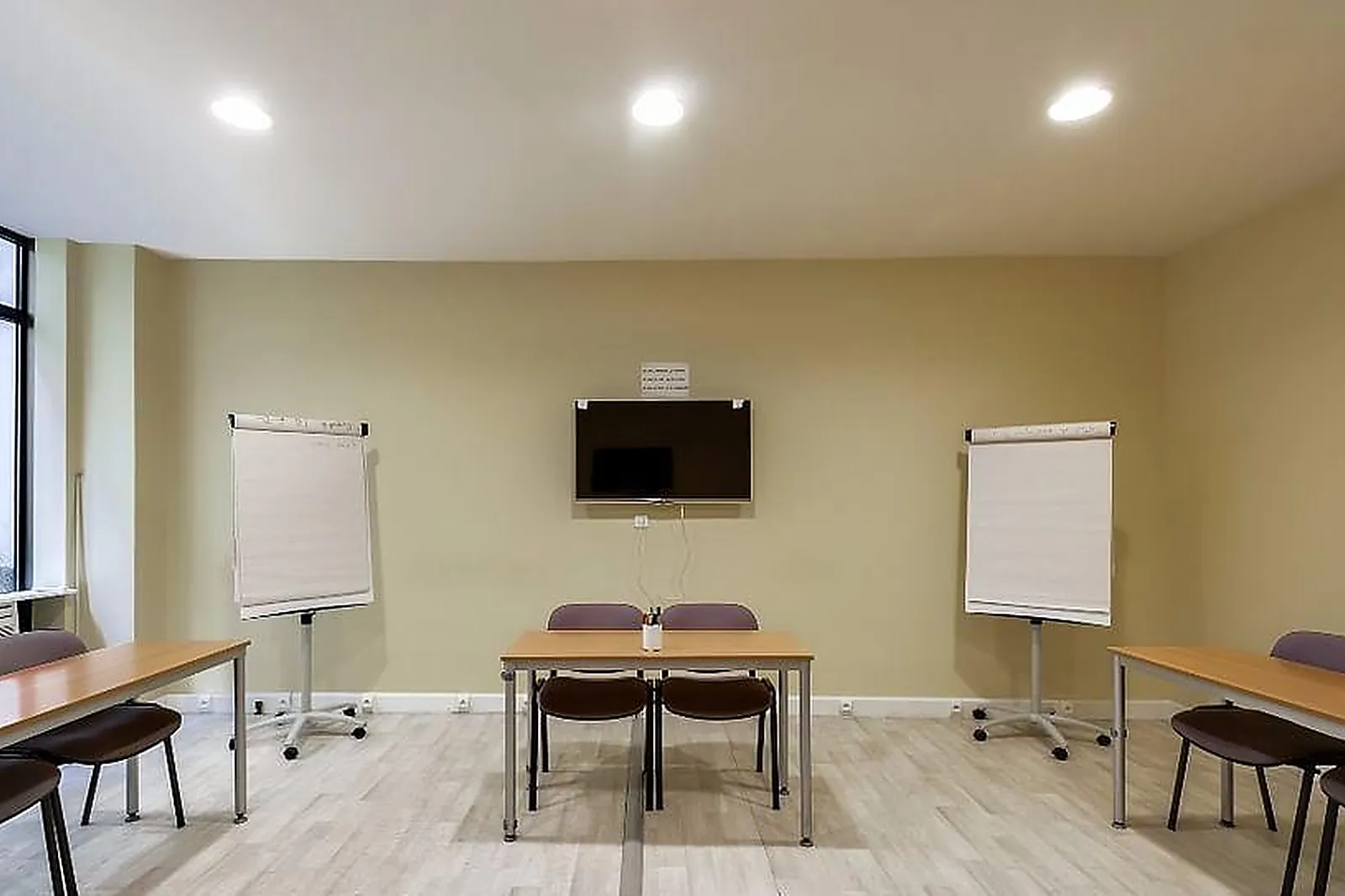 Lieux événementiels, INSTITUT EUROPÉEN SYNERGOLOGIE