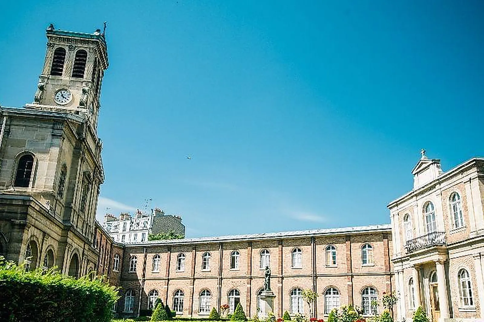 Lieux événementiels, INSTITUT SUPÉRIEUR CLORIVIÈRE