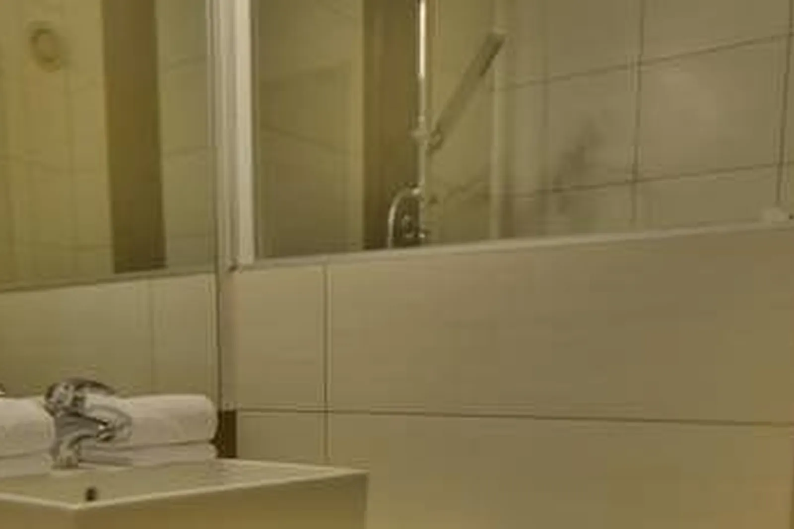 Lieux événementiels, INTER-HÔTEL LE FLORÉAL VENCE ***