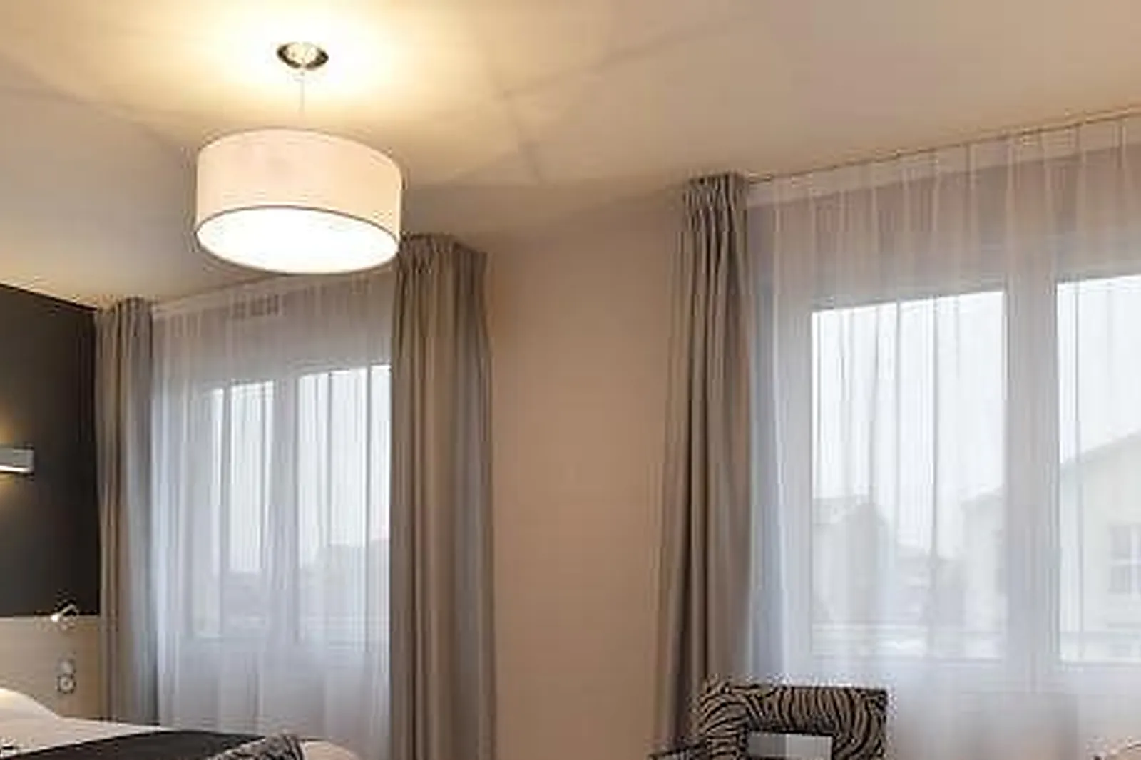 Lieux événementiels, INTER-HÔTEL LES THERMES DE L'AVENUE ***