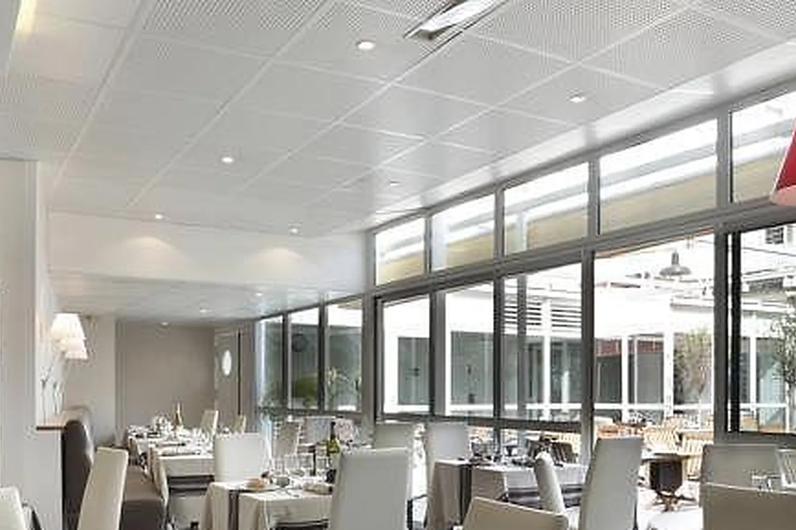 Lieux événementiels, INTER-HÔTEL LES THERMES DE L'AVENUE ***