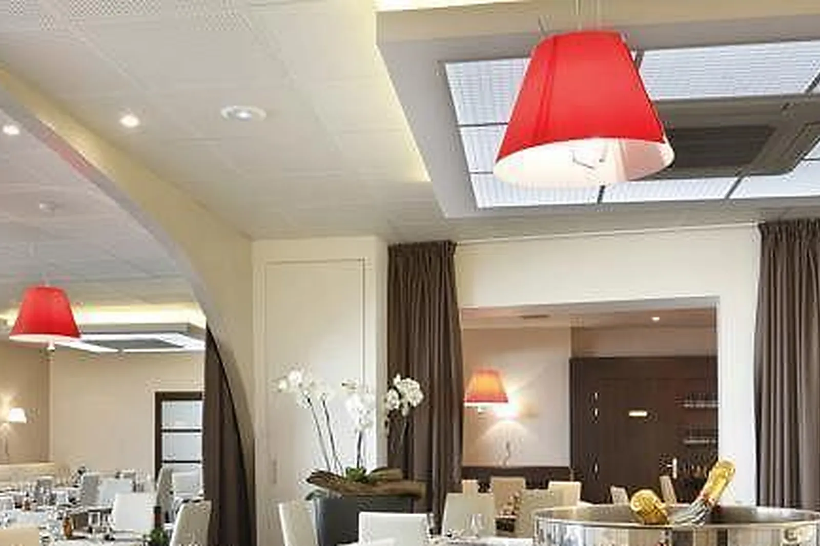 Lieux événementiels, INTER-HÔTEL LES THERMES DE L'AVENUE ***