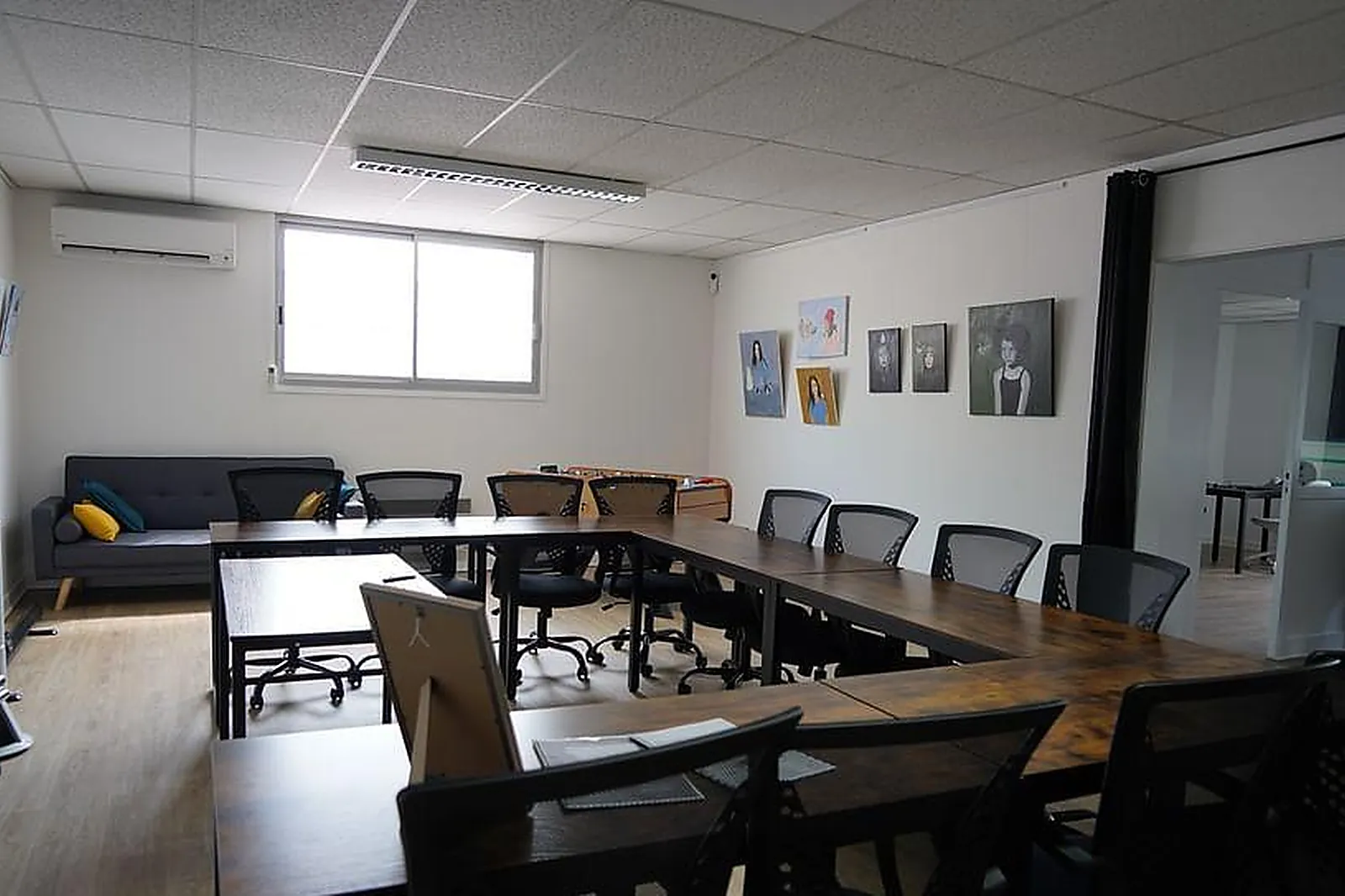 Lieux événementiels, IRATY WORKPLACE AIRPORT / TRAIN