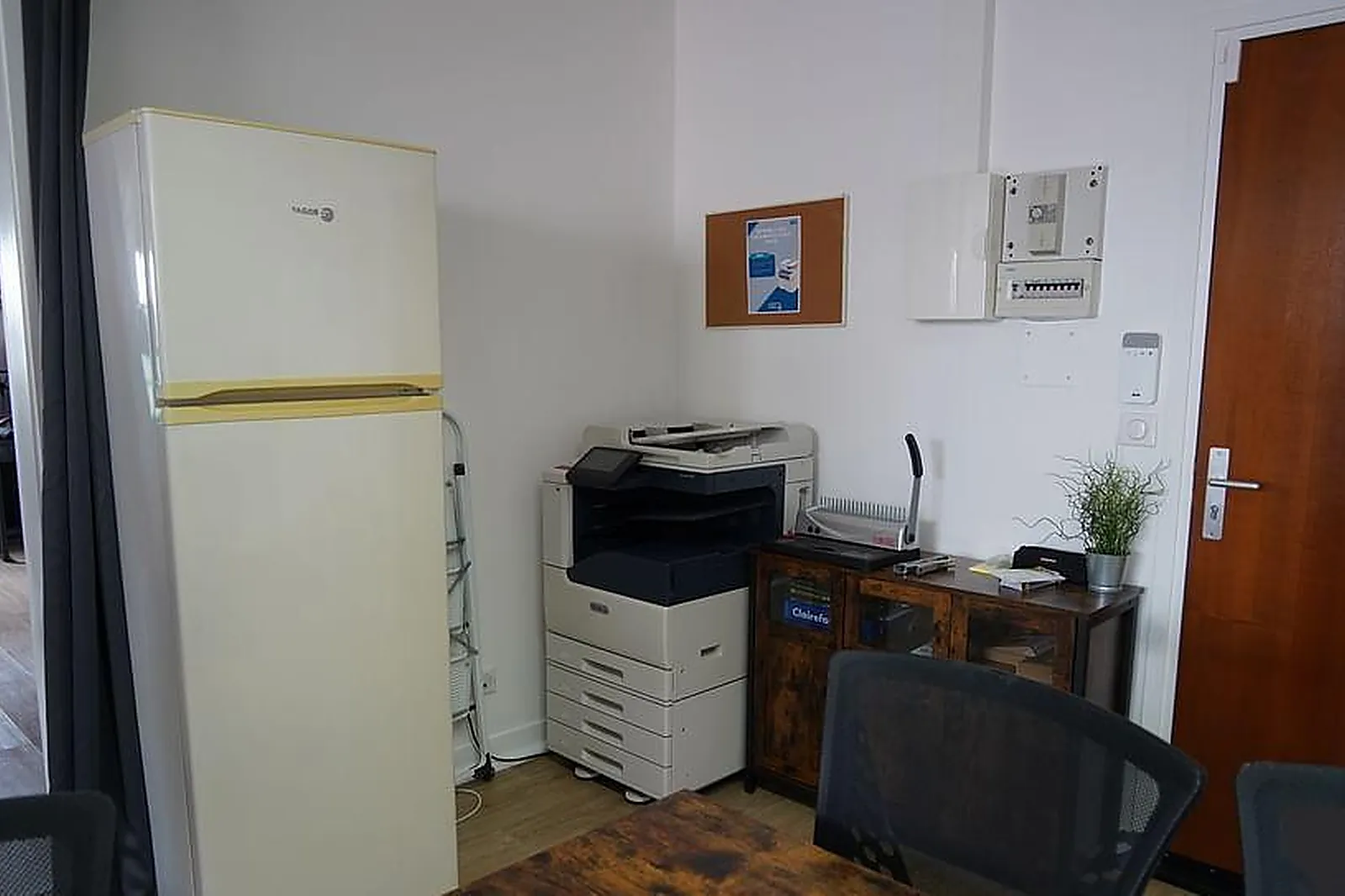 Lieux événementiels, IRATY WORKPLACE AIRPORT / TRAIN