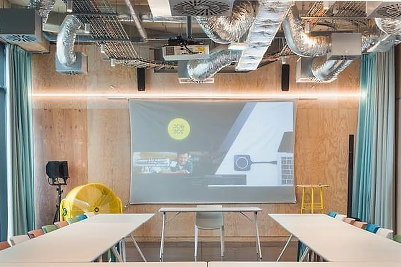 Lieux événementiels, JO&JOE PARIS