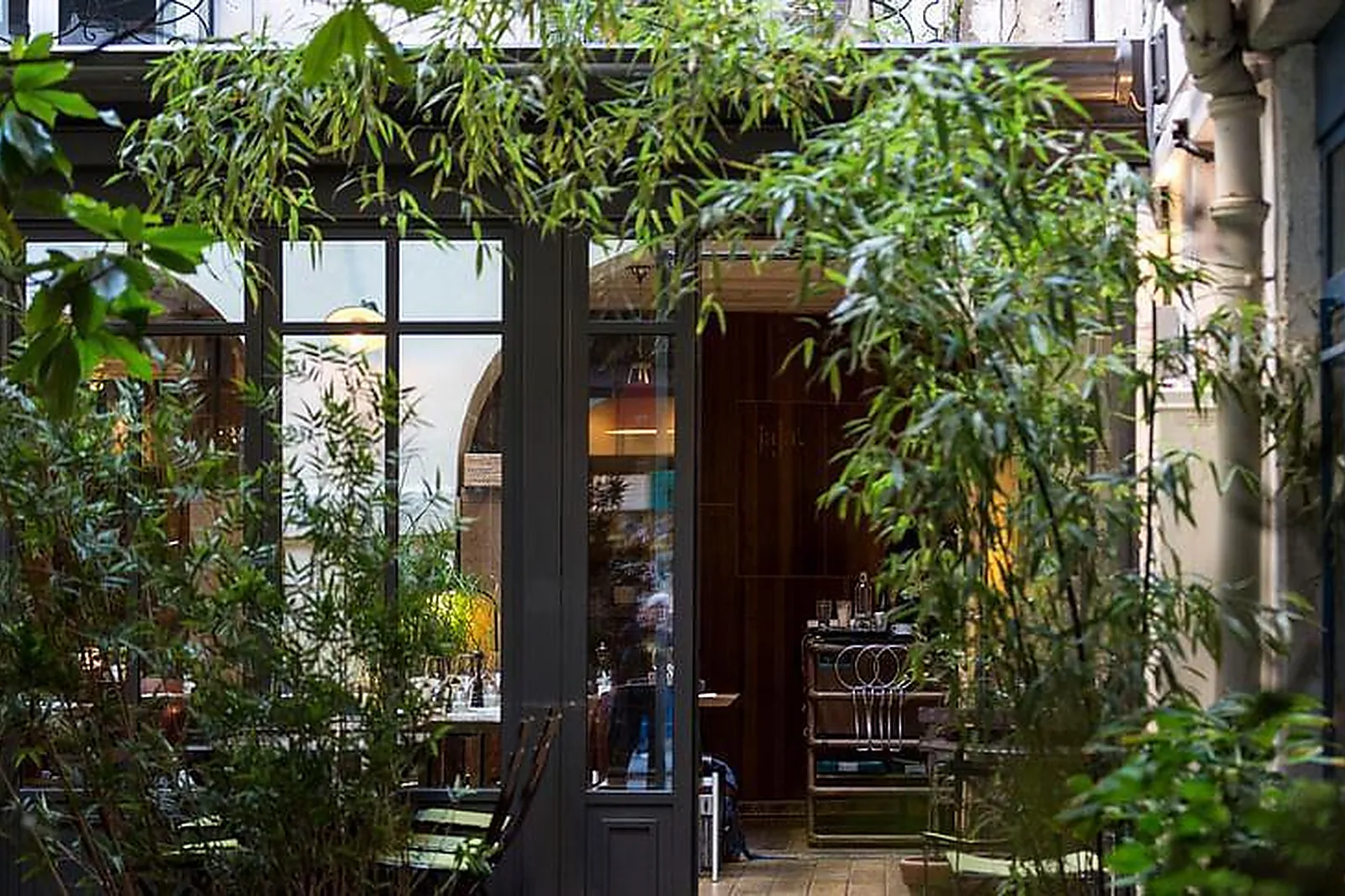 Lieux événementiels, JAJA