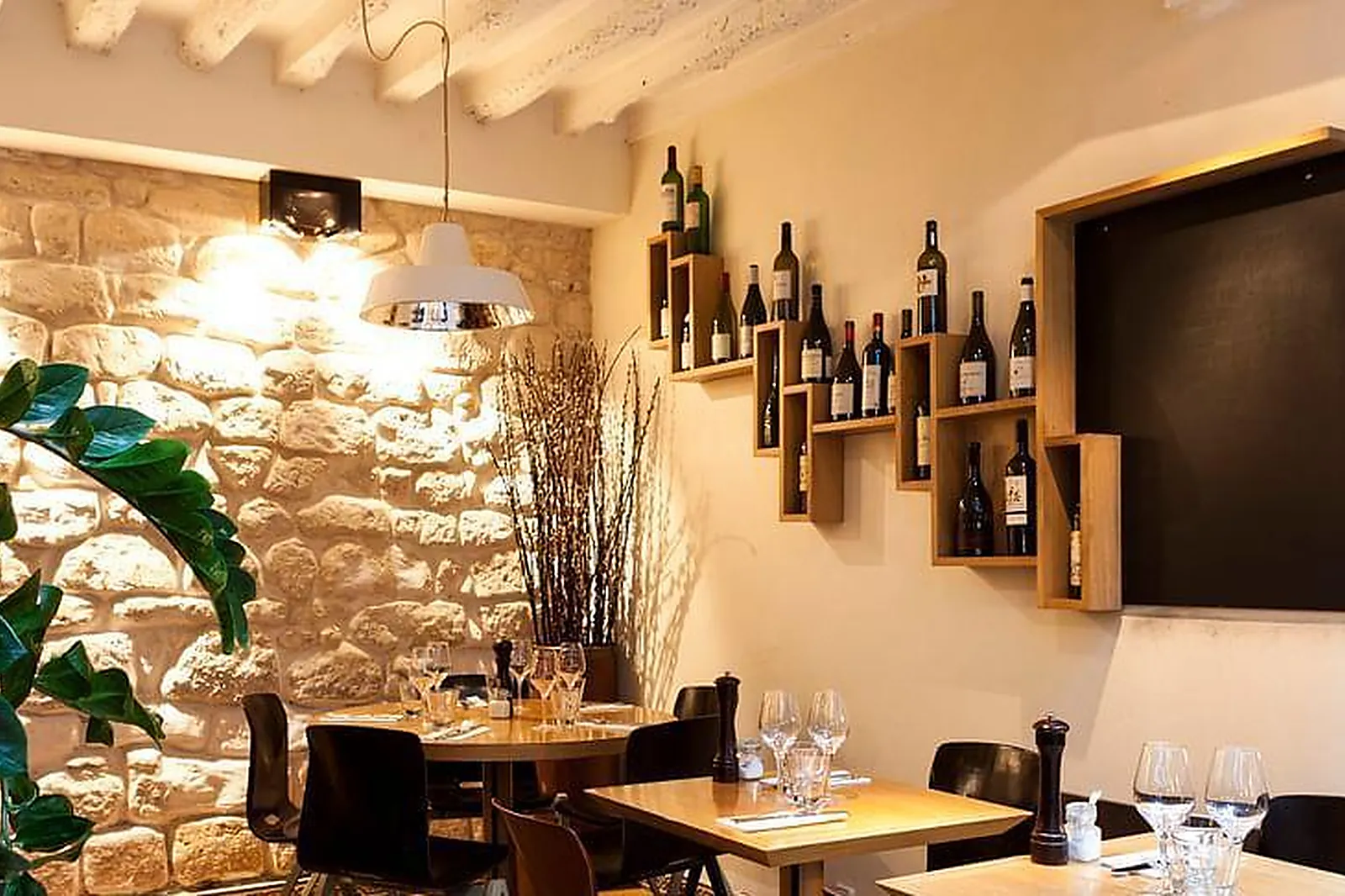 Lieux événementiels, JAJA