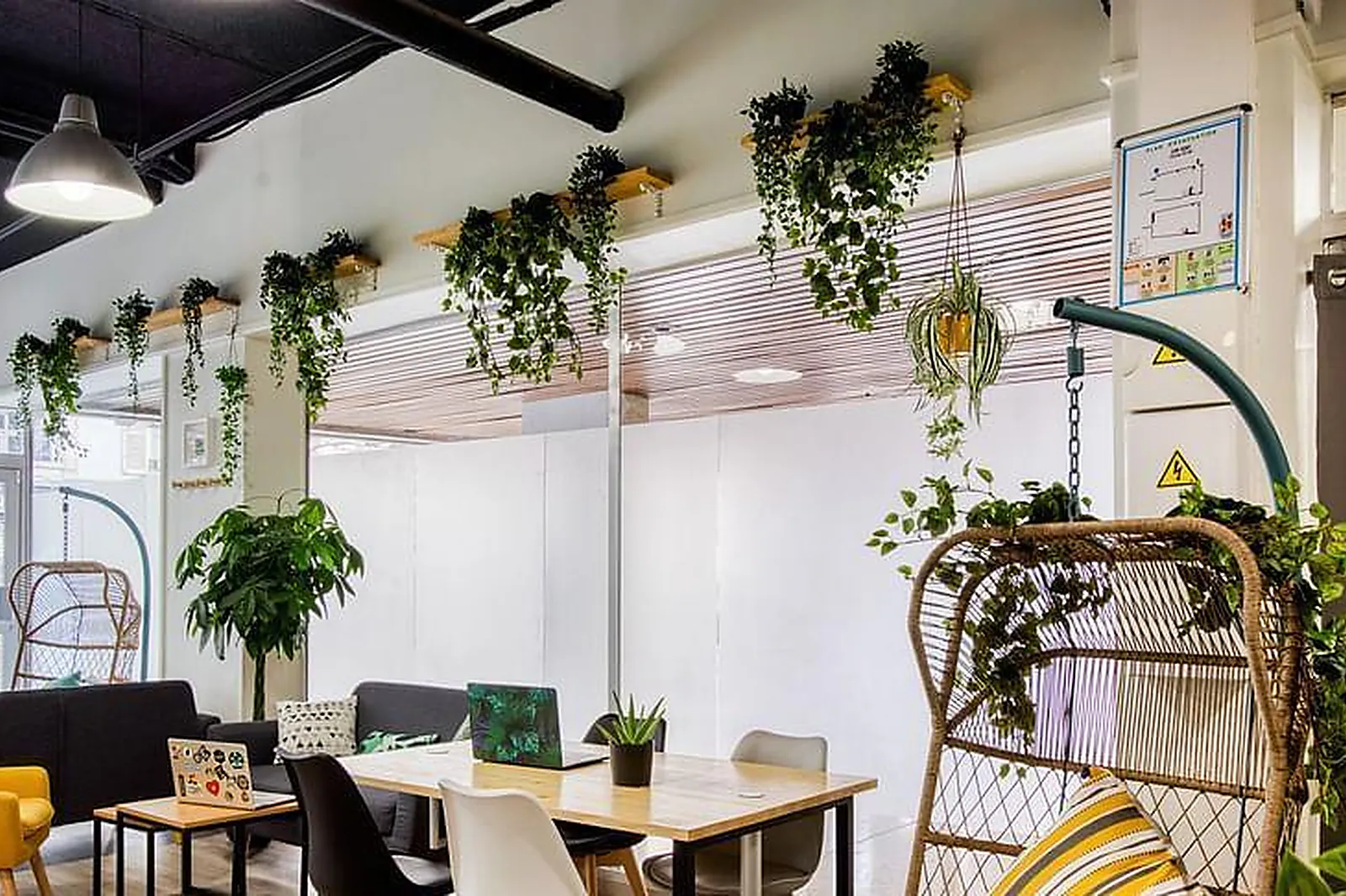 Lieux événementiels, KO WORKING