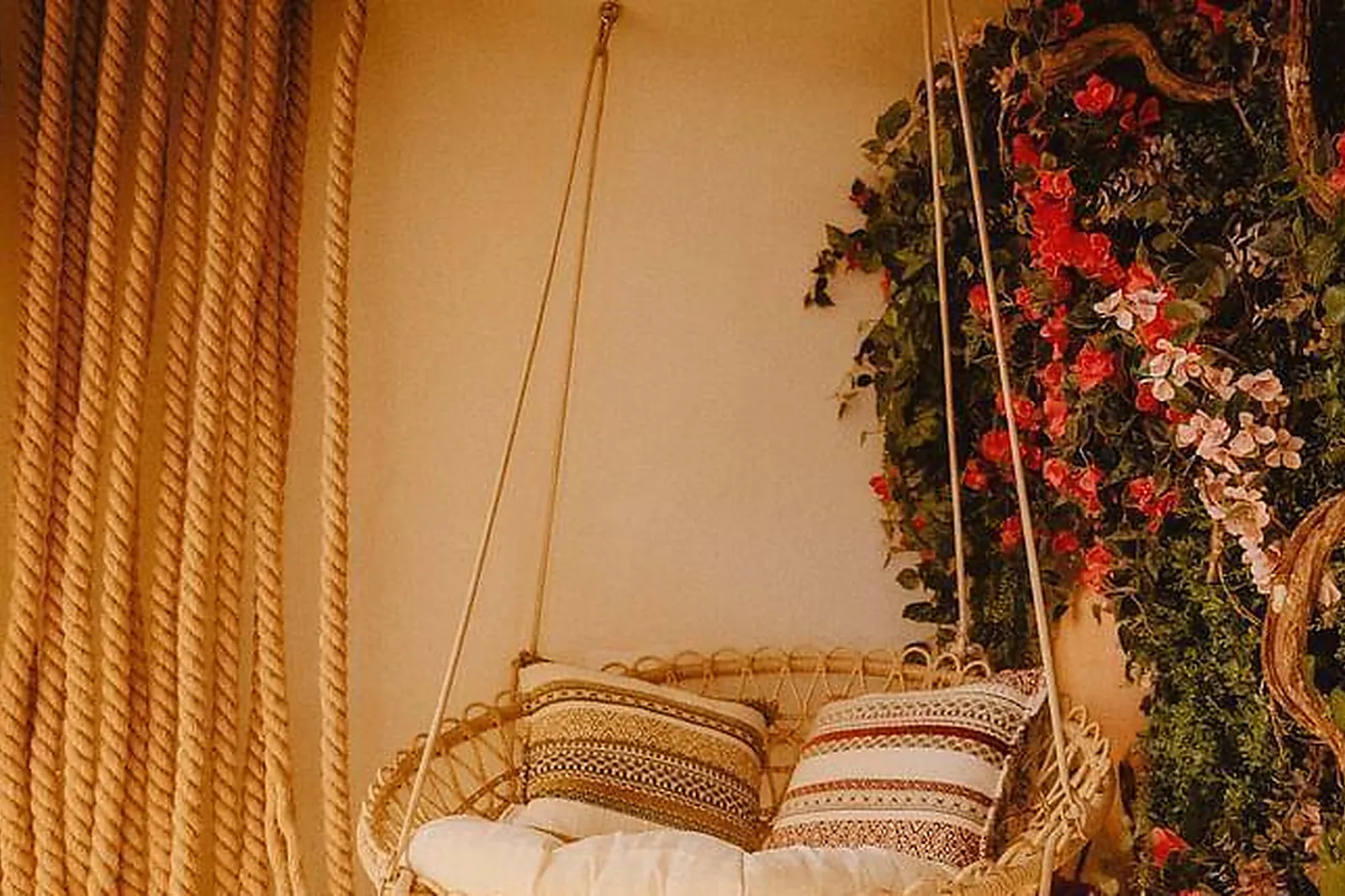 Lieux événementiels, KALAMATA PARIS