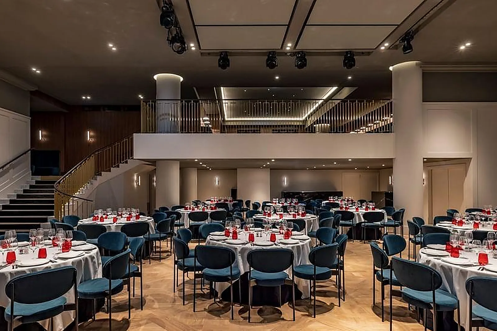 Lieux événementiels, HELLODOM - COLONNES