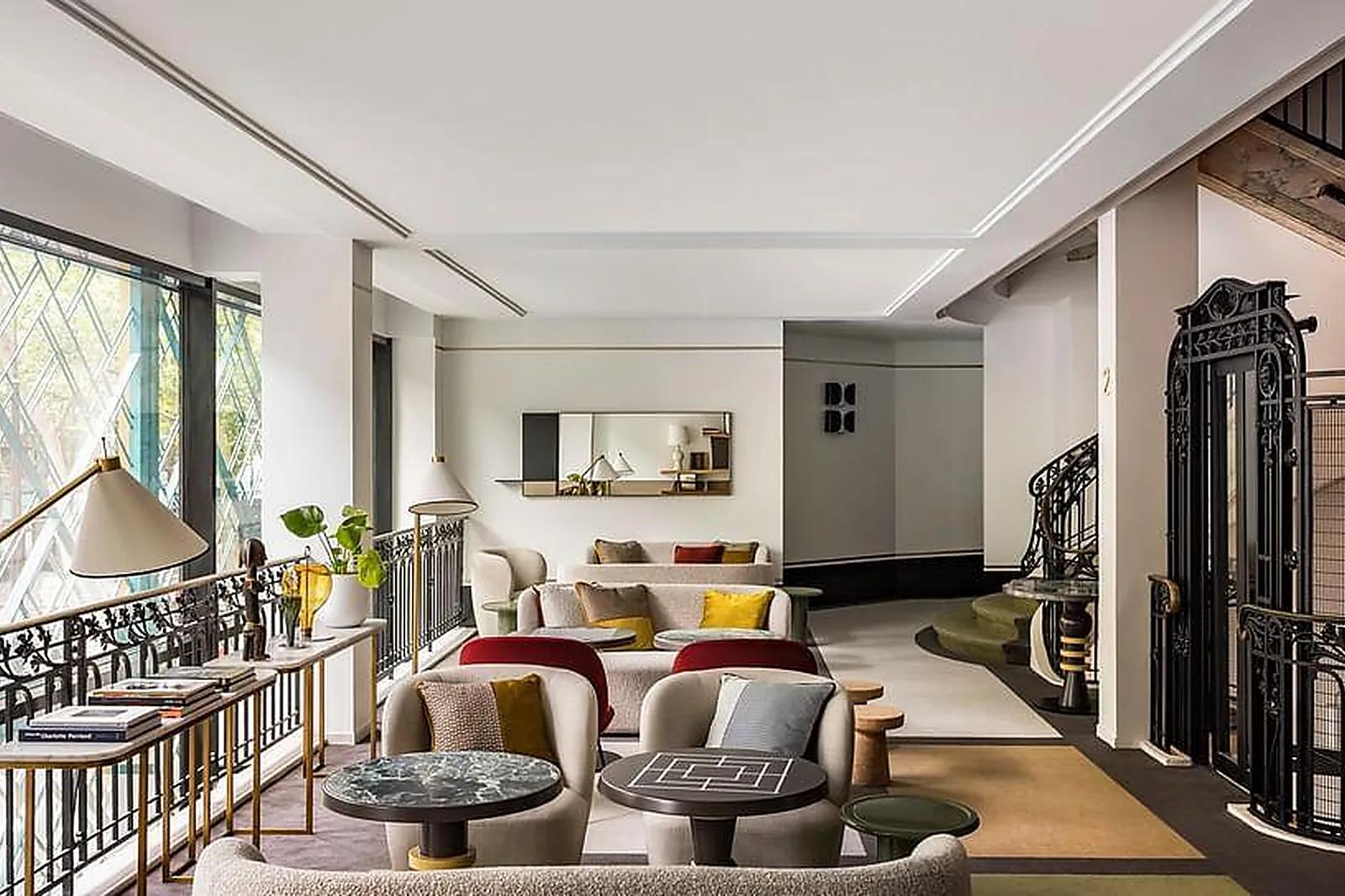 Lieux événementiels, HELLODOM - COLONNES