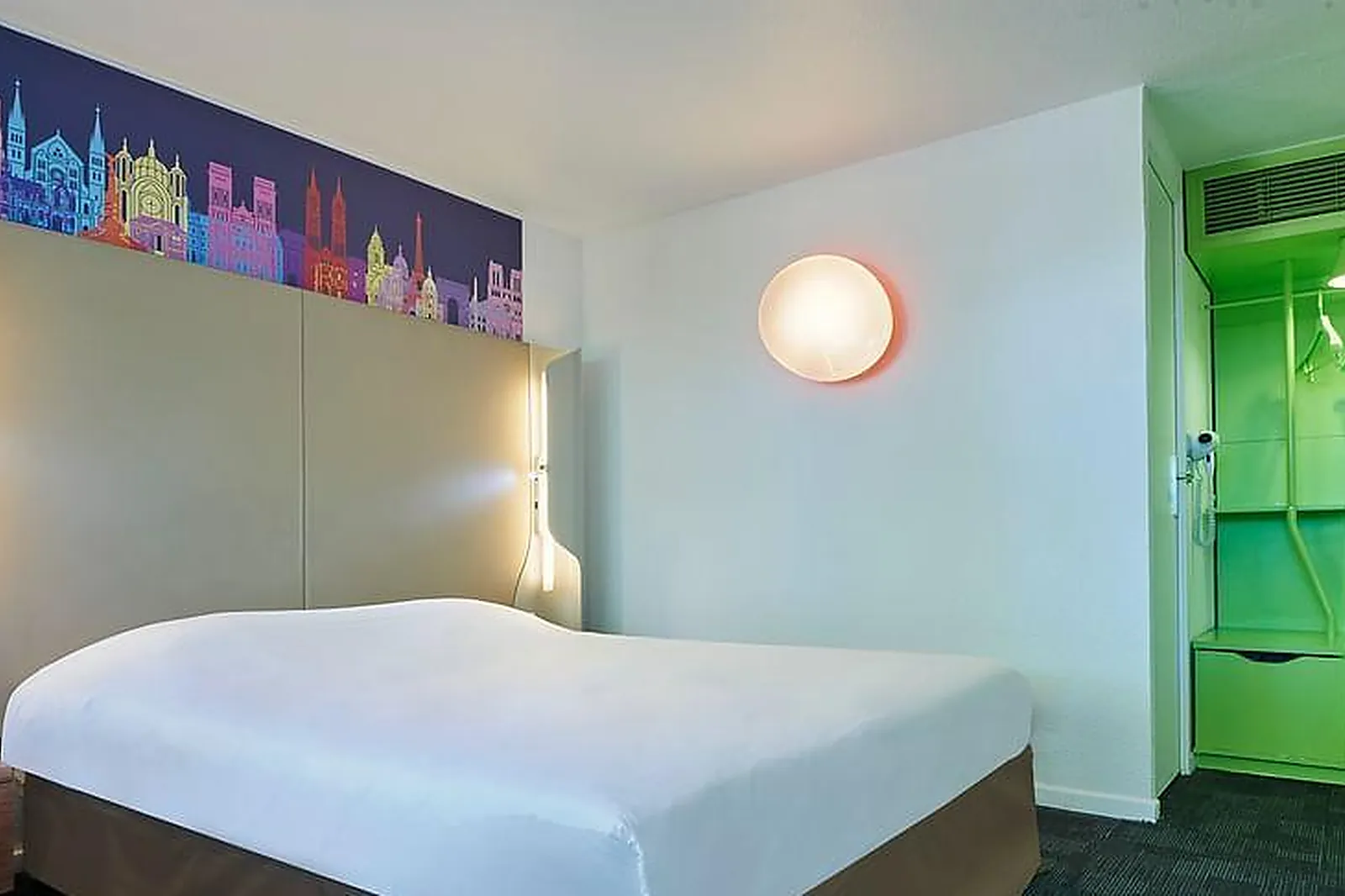 Lieux événementiels, KYRIAD BRIE COMTE ROBERT***