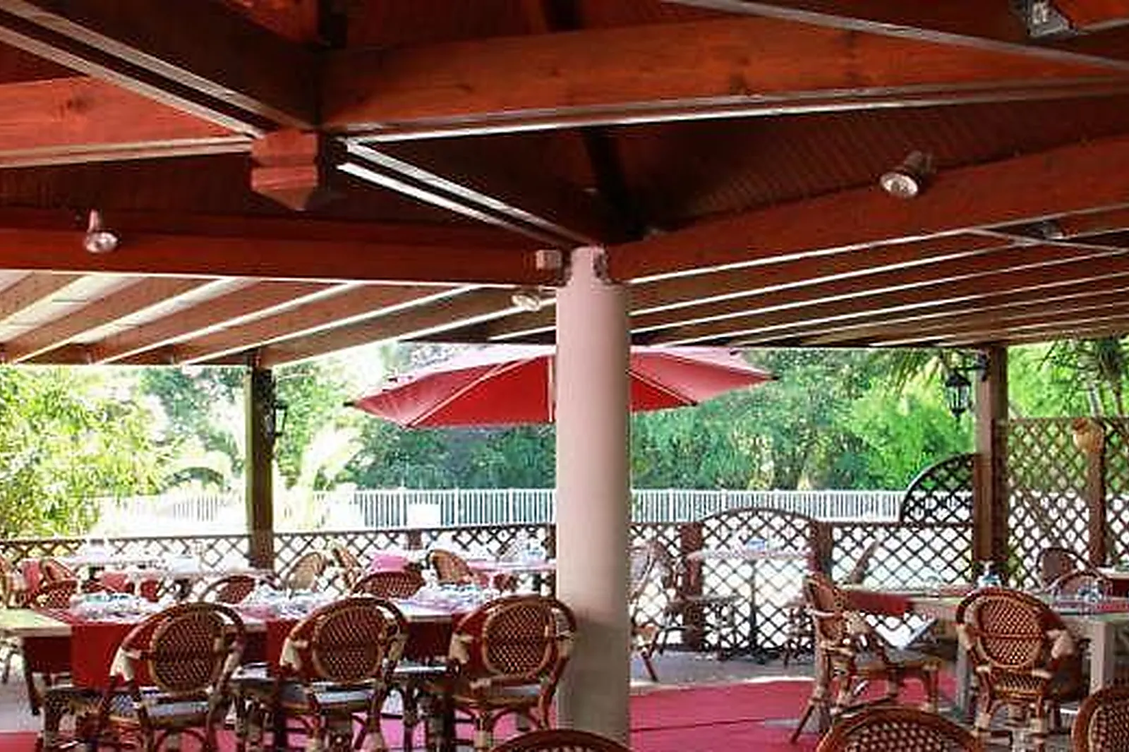 Lieux événementiels, KYRIAD CANNES OUEST - MANDELIEU ***