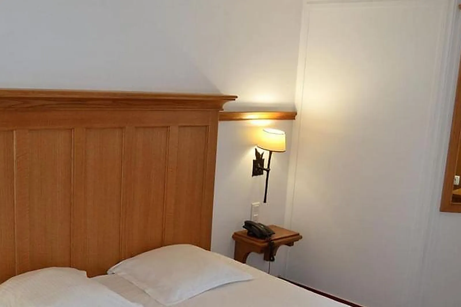 Lieux événementiels, KYRIAD CHANTILLY NORD SAINT MAXIMIN CREIL***