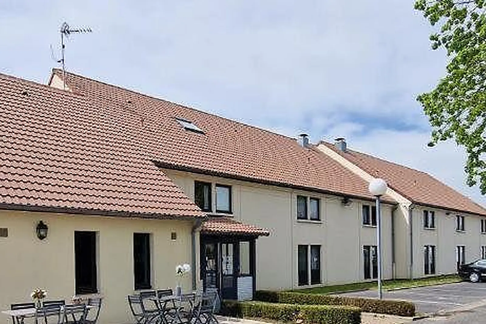 Lieux événementiels, KYRIAD CHANTILLY NORD SAINT MAXIMIN CREIL***