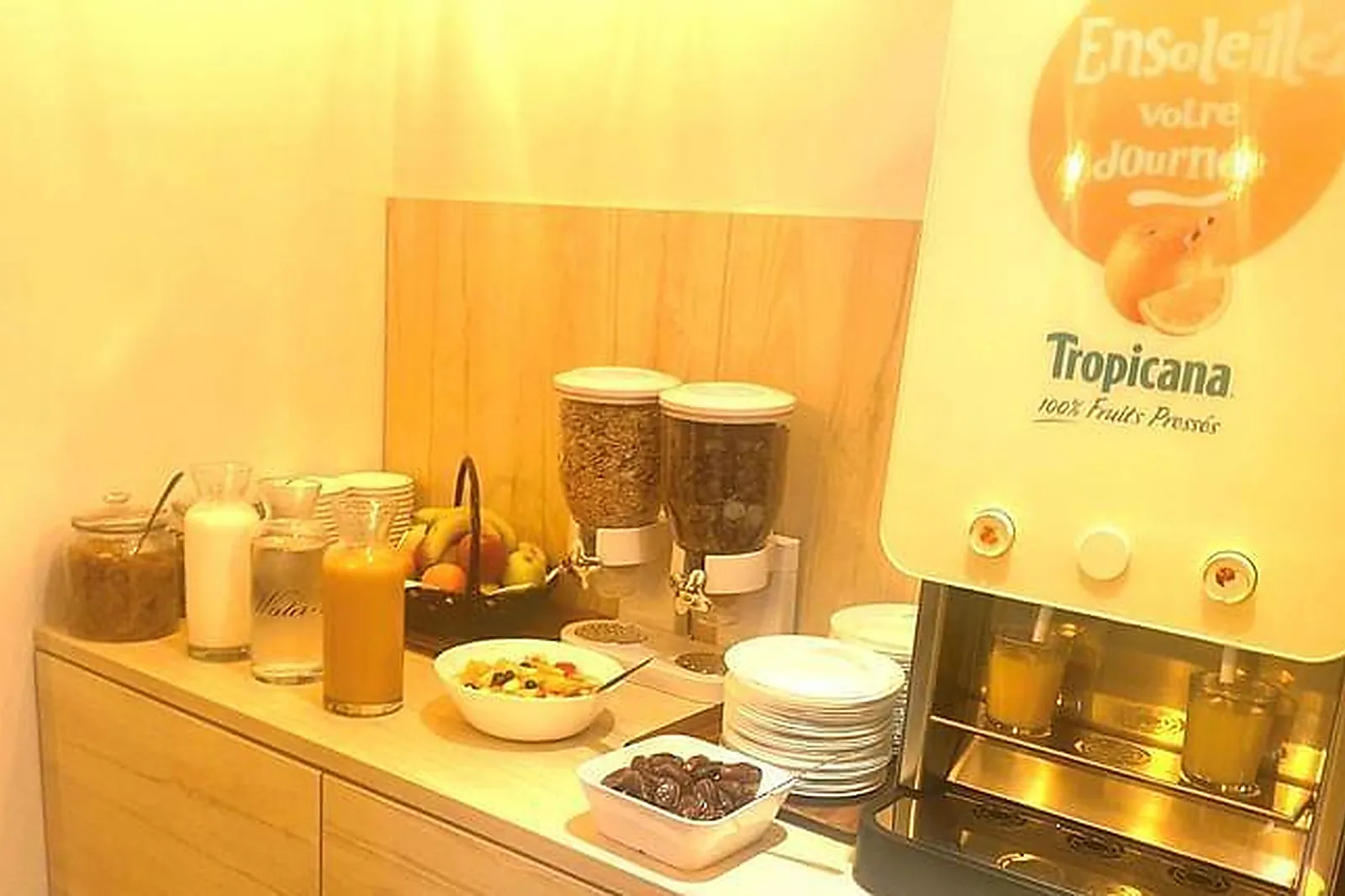 Lieux événementiels, KYRIAD CHANTILLY NORD SAINT MAXIMIN CREIL***