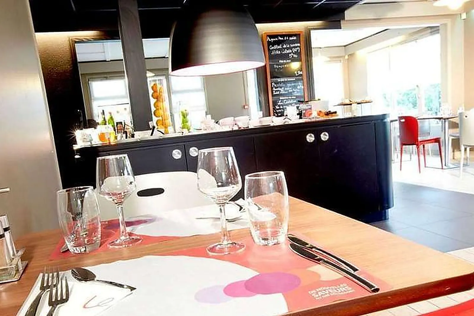 Lieux événementiels, KYRIAD DIRECT LE BOURGET GONESSE**