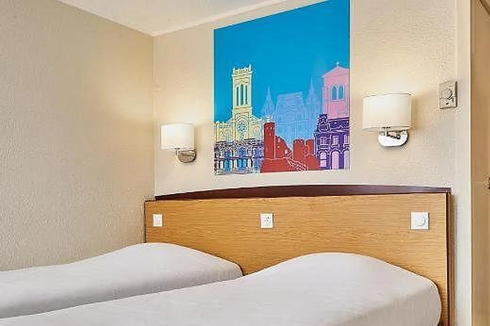 Lieux événementiels, KYRIAD DIRECT LE BOURGET GONESSE**