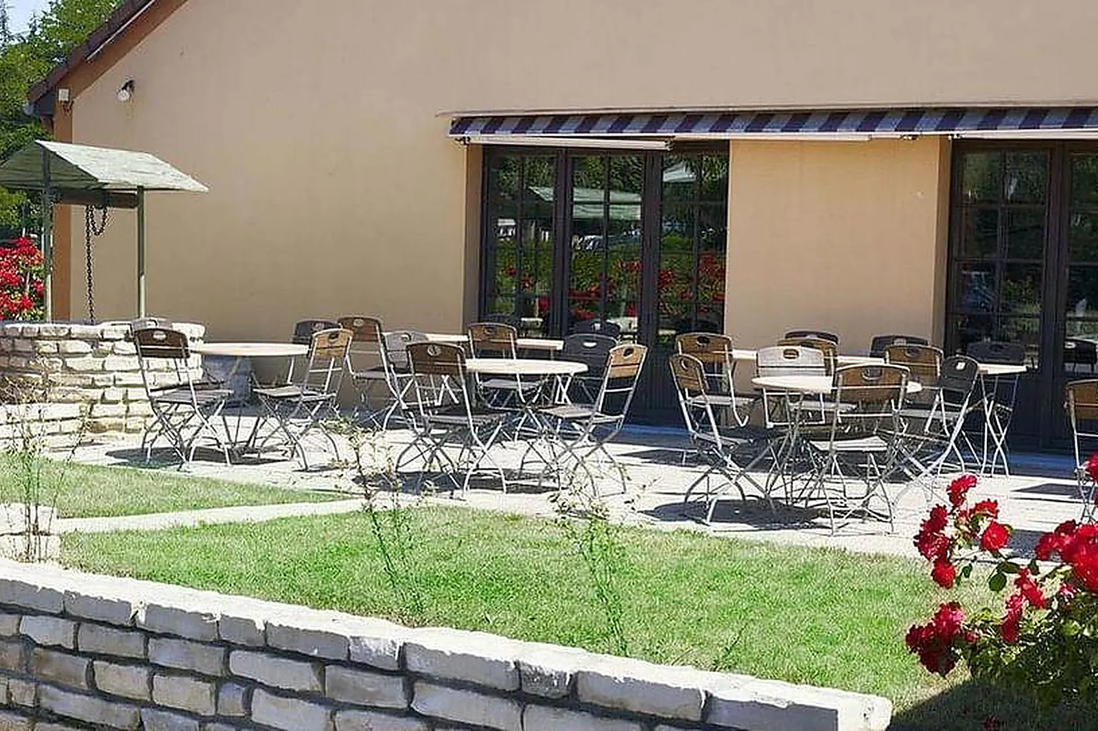 Lieux événementiels, KYRIAD DIRECT ROANNE ***