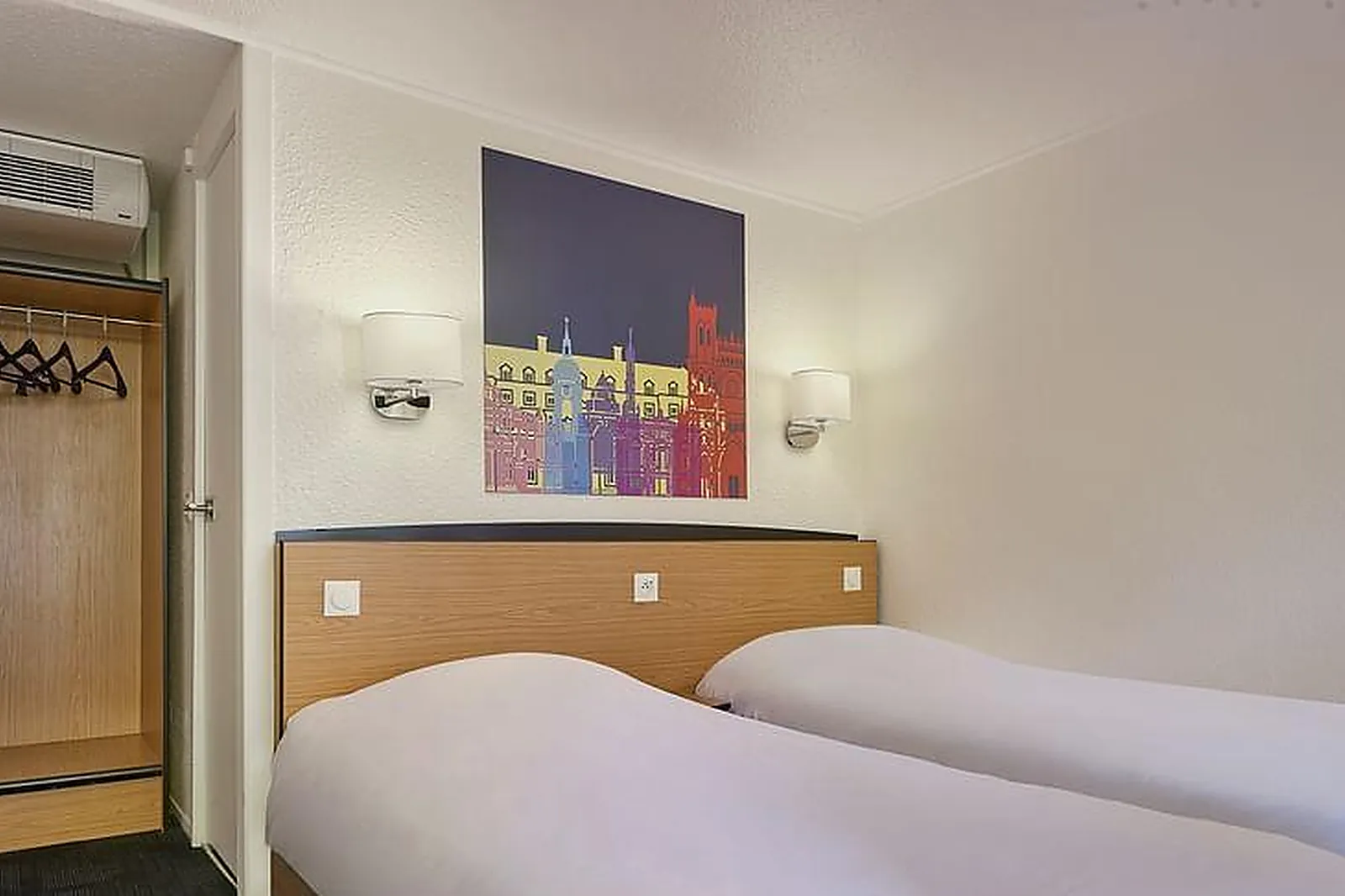 Lieux événementiels, L'AVRE DES JONCHERETS