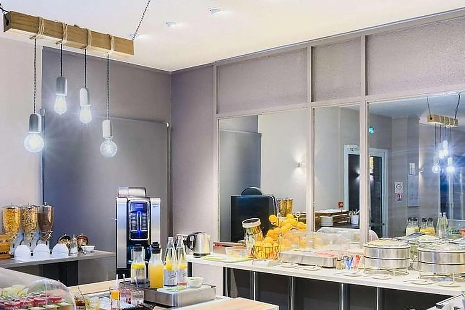 Lieux événementiels, KYRIAD LILLE GARE GRAND PALAIS***