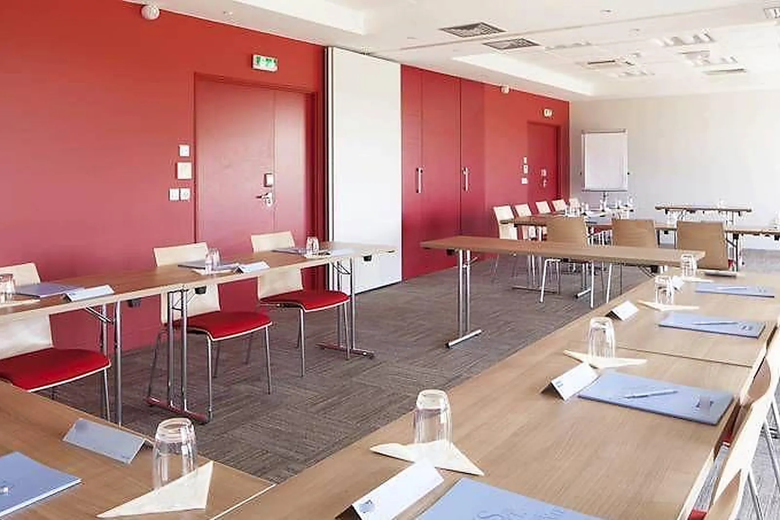 Lieux événementiels, KYRIAD LYON EST MEYZIEU ZI AÉROPORT***