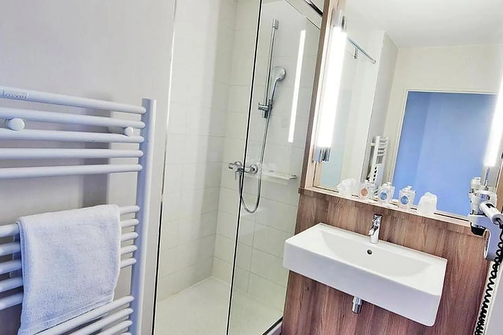 Lieux événementiels, KYRIAD LYON EST MEYZIEU ZI AÉROPORT***