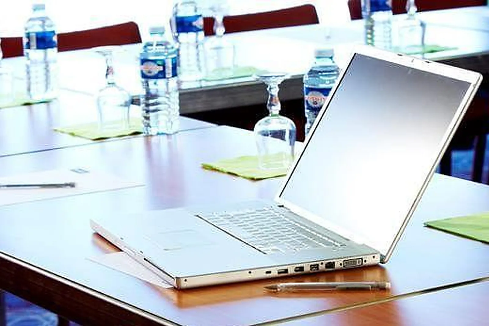 Lieux événementiels, KYRIAD LYON EST SAINT BONNET DE MURE ***