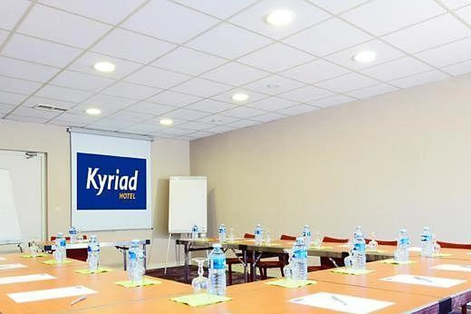 Lieux événementiels, KYRIAD LYON EST SAINT BONNET DE MURE ***