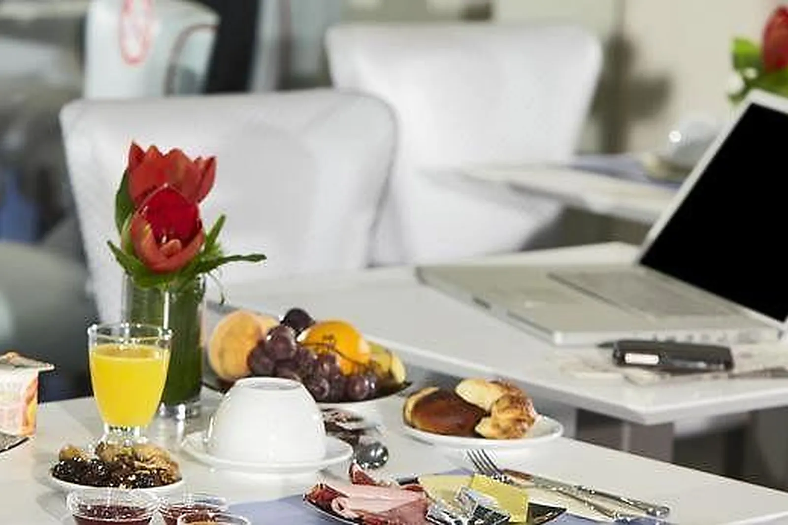 Lieux événementiels, KYRIAD MARSEILLE PARADIS ***