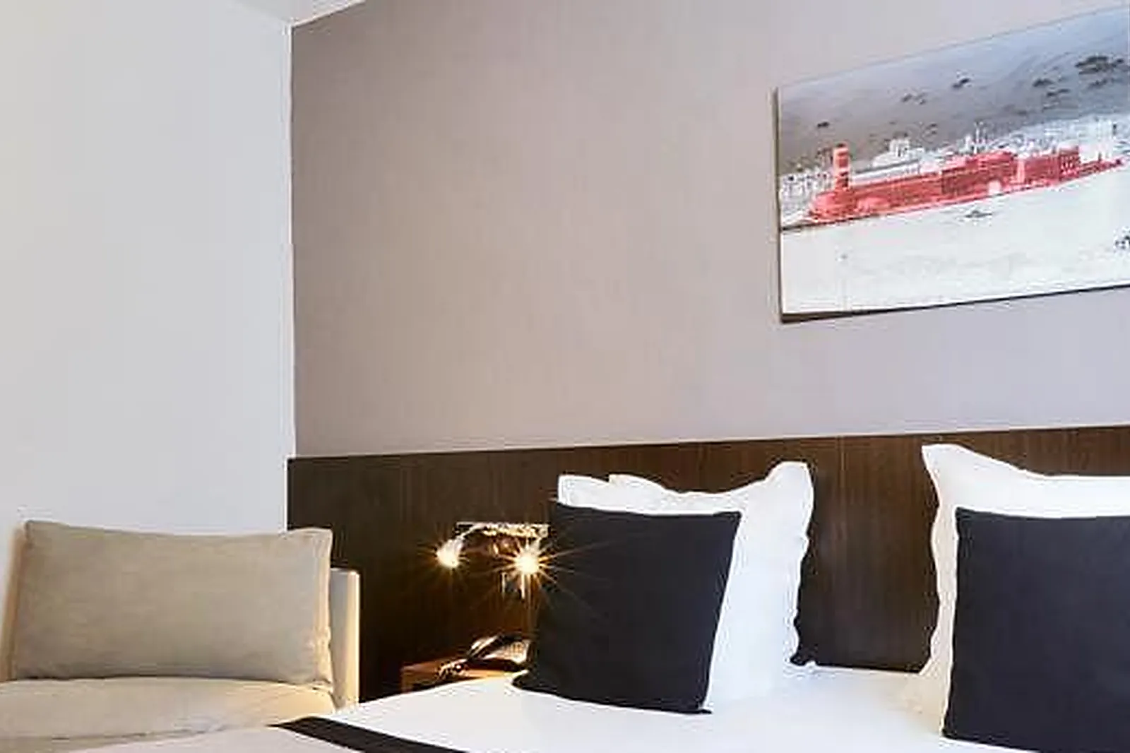 Lieux événementiels, KYRIAD MARSEILLE PARADIS ***