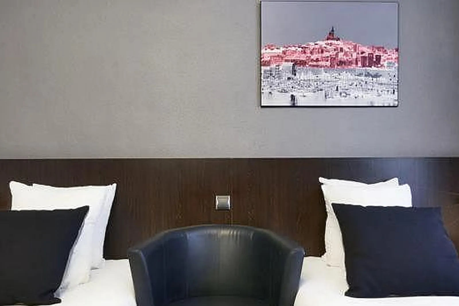 Lieux événementiels, KYRIAD MARSEILLE PARADIS ***