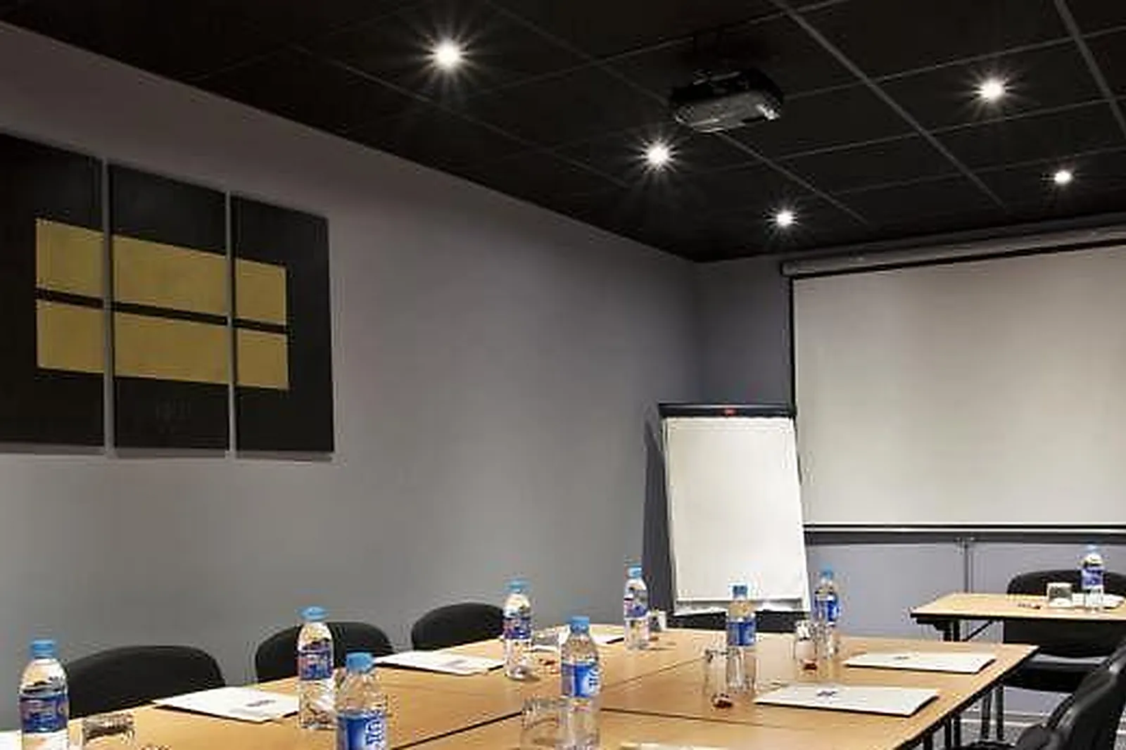 Lieux événementiels, KYRIAD MARSEILLE PARADIS ***