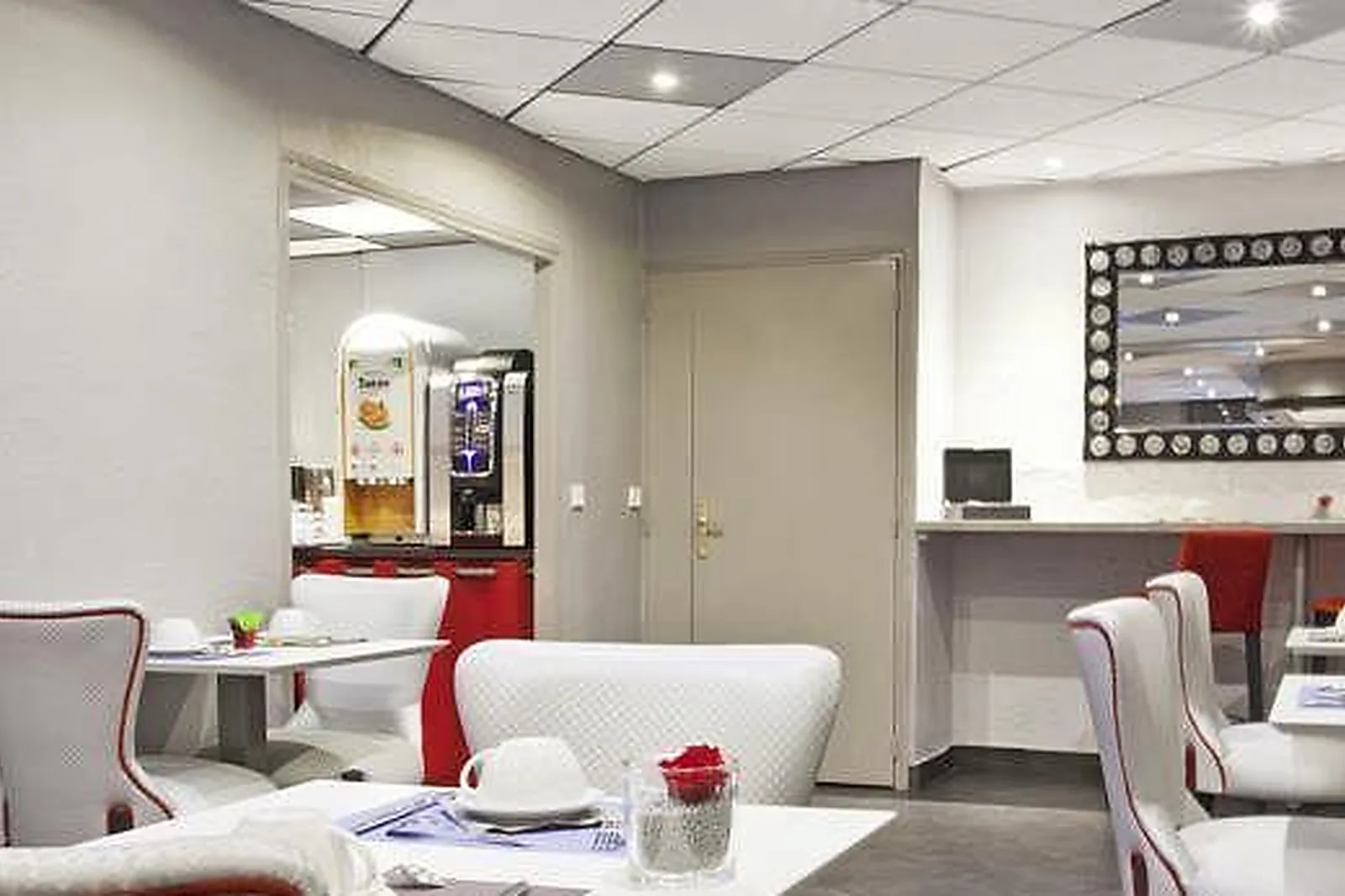 Lieux événementiels, KYRIAD MARSEILLE PARADIS ***