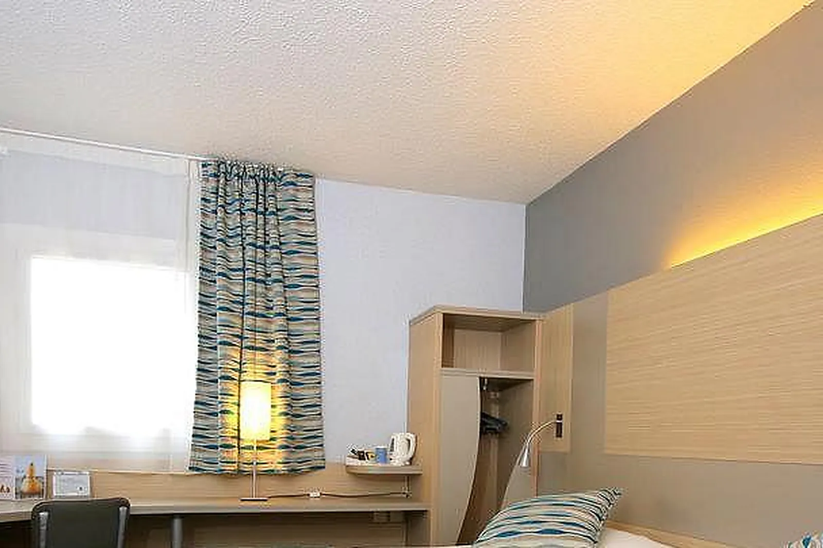 Lieux événementiels, KYRIAD PALAIS DES CONGRÉS VÉLODROME ***