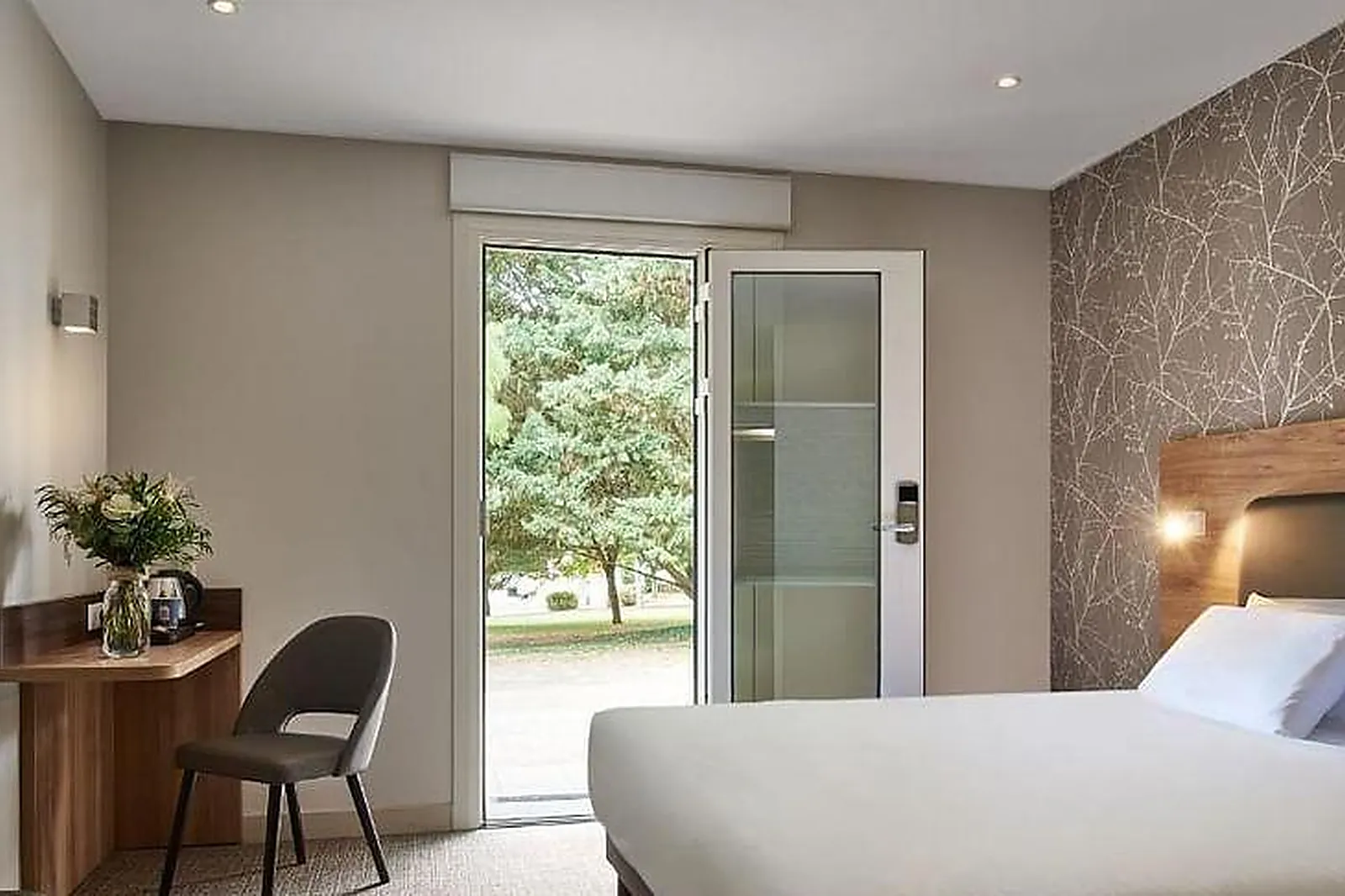 Lieux événementiels, KYRIAD SENS***