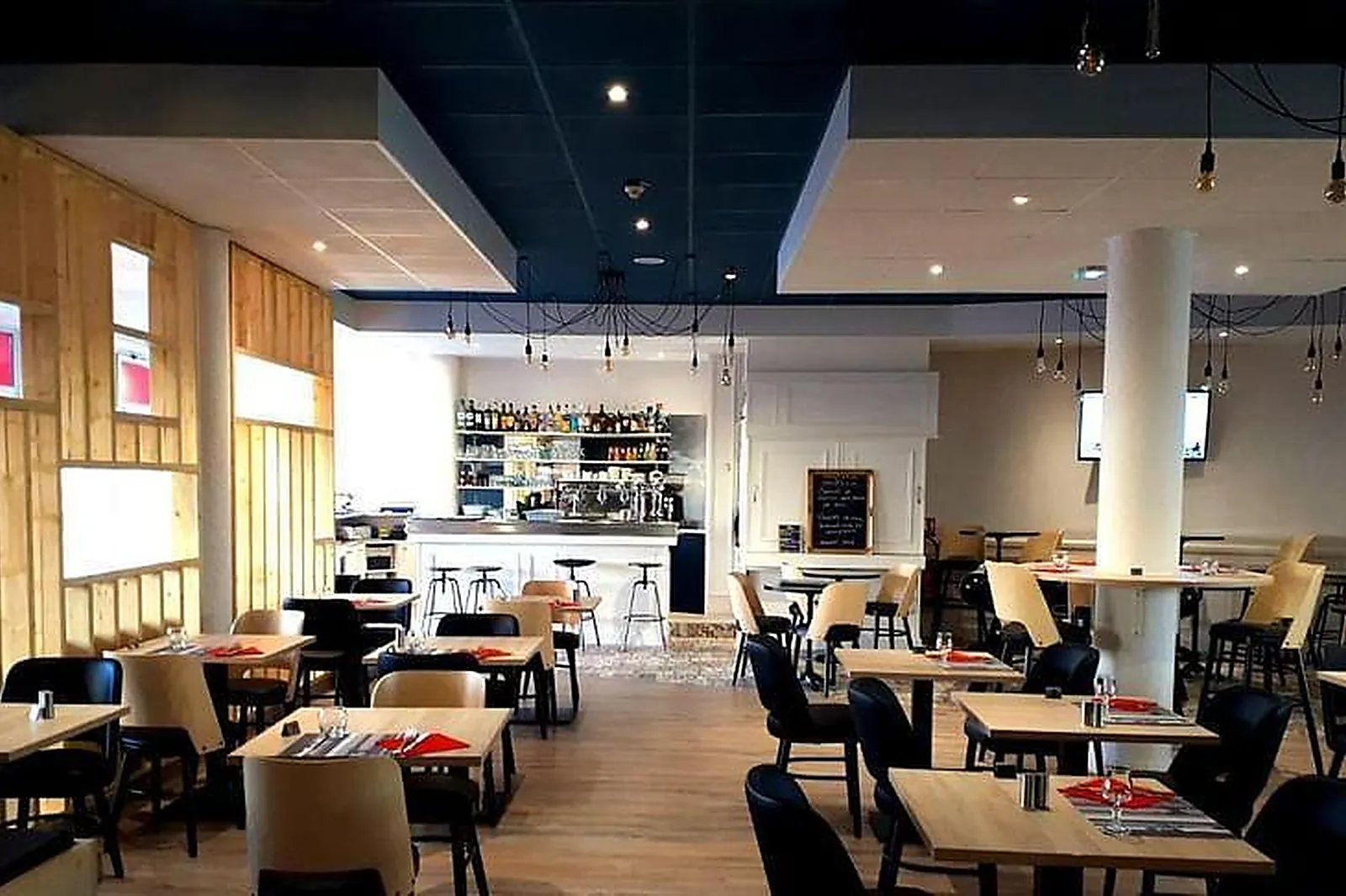 Lieux événementiels, KYRIAD TOURS SAINT PIERRE DES CORPS - GARE***