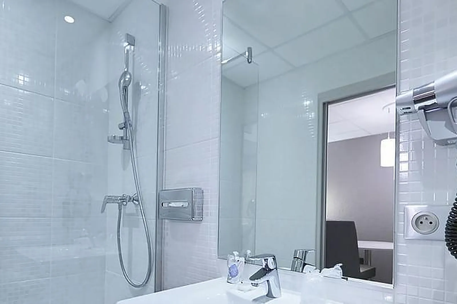 Lieux événementiels, KYRIAD VOIRON CHARTREUSE CENTR'ALP***