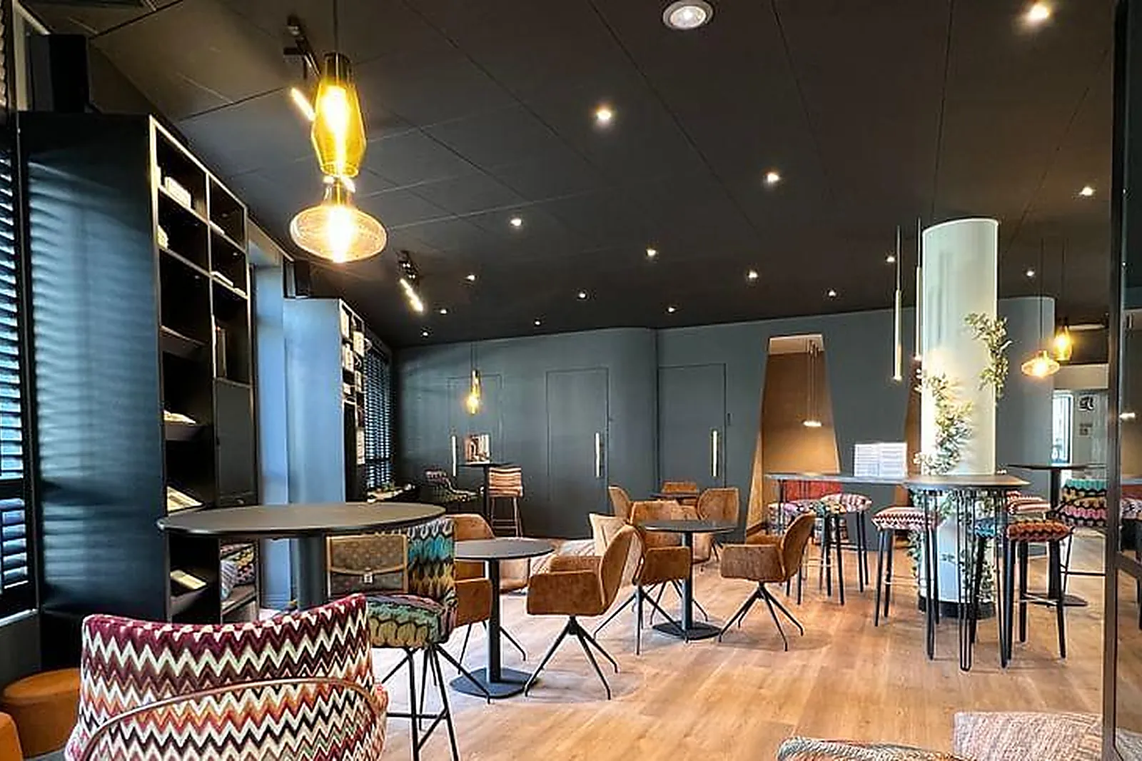 Lieux événementiels, SALLE "LA MINI" RIVIÈRA