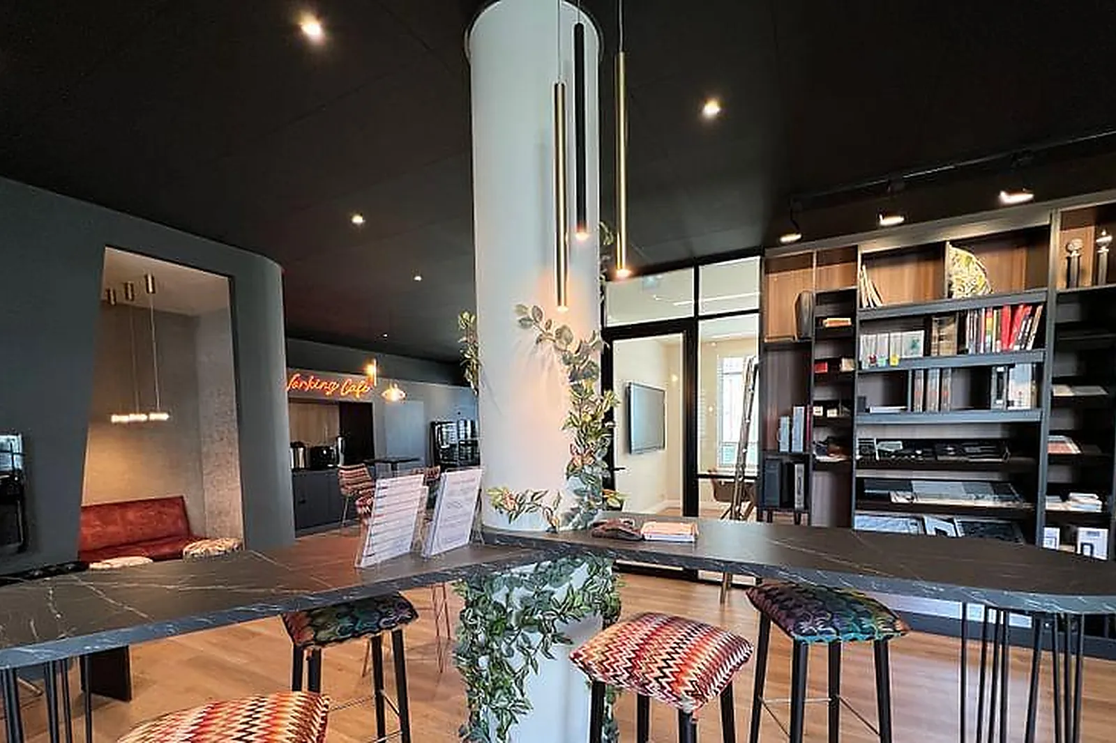 Lieux événementiels, SALLE "LA MINI" RIVIÈRA