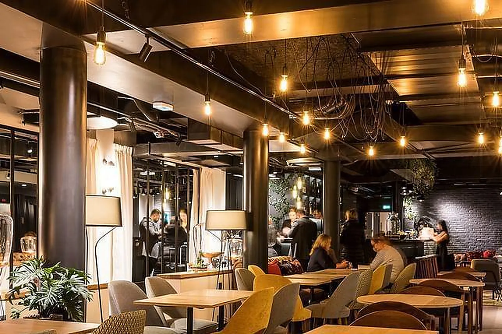 Lieux événementiels, LAZ' HÔTEL SPA URBAIN